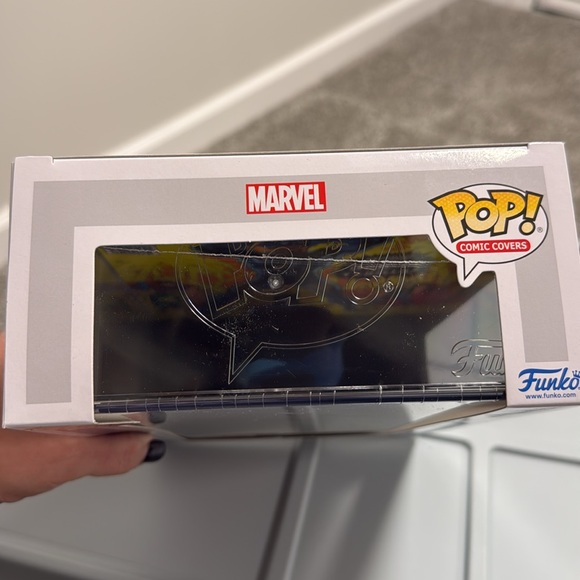 Funko POP! Comic Cover: Marvel - Avengers Black Panther Figure - Picture 6 of 6